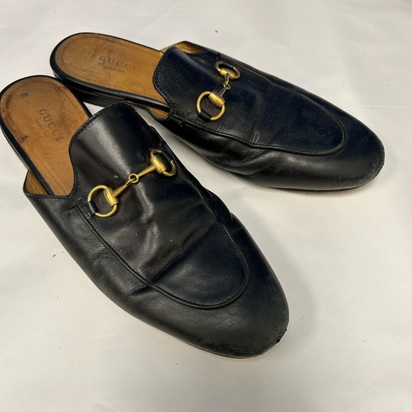 Gucci Shoes - AUTH GUCCI Princetown Black Leather Slippers SZ EU 39/ US 9